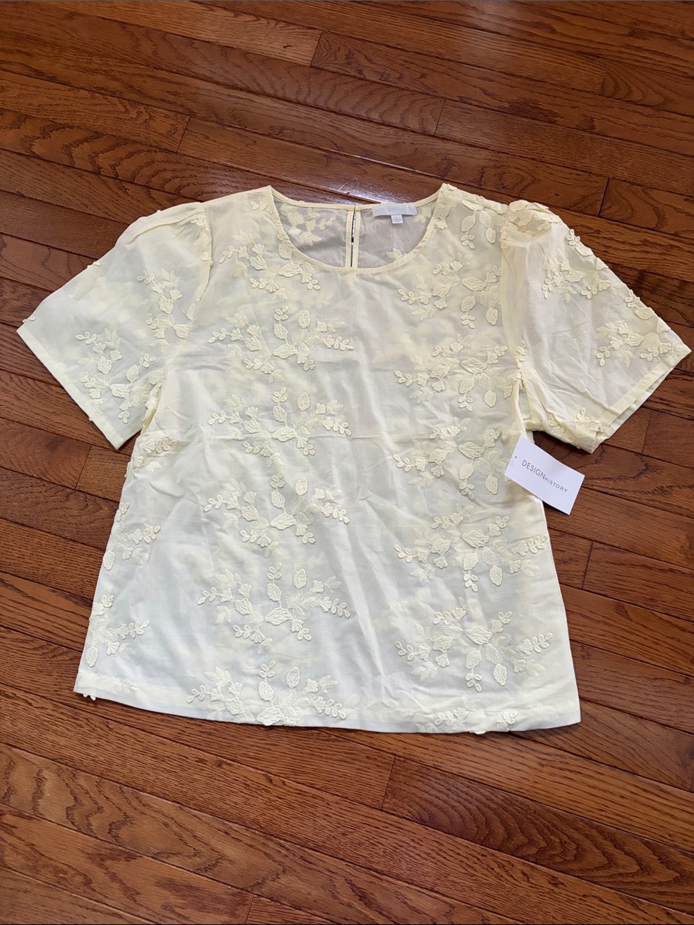 Pale Yellow Floral Embroidered Short Sleeve Blouse